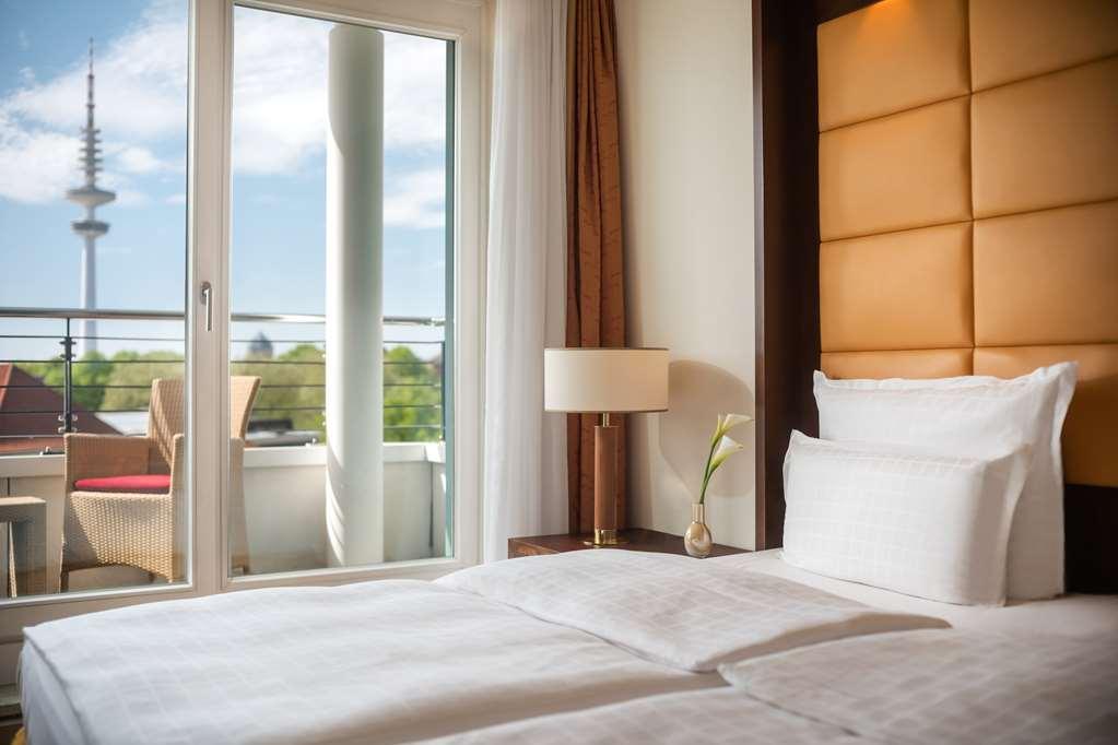 Grand Elysee Отель
